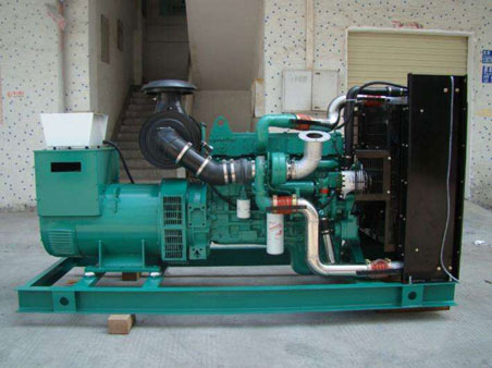 扶绥1100kw康明斯柴油发电机组图片 扶绥1100kw康明斯柴油发电机组图片